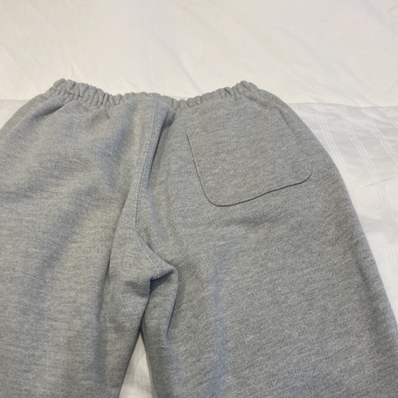 Trendy Champion grey sweats - Picture 3 of 5